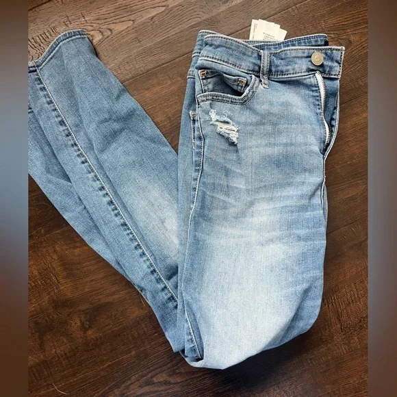 Hollister super skinny high rise ripped jeans - Picture 2 of 5